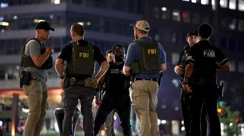 Agenci FBI i Secet Service podczas patrolowania ulic Waszyngtonu, 14 sierpnia 2025 