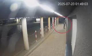 Nieznani sprawcy zniszczyli tablicę upamiętniającą Pawła Adamowicza