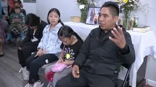  Mauricio Velásquez z dziećmi