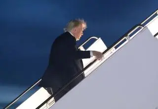 Trump wraca do USA. Kazał przygotować Situation Room