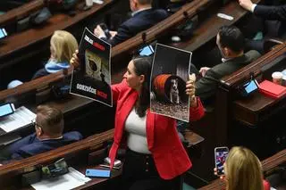Sejm nie zdołał odrzucić weta prezydenta Karola Nawrockiego wobec tak zwanej ustawy łańcuchowej