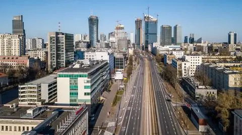 Puste ulice Warszawy w czasie pandemii koronawirusa