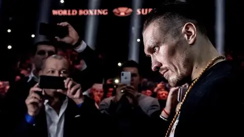 Usyk skuty kajdankami na lotnisku w Krakowie. Straż Graniczna tłumaczy