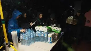Mieszkańcy Warszawy włączyli się w pomoc powodzianom