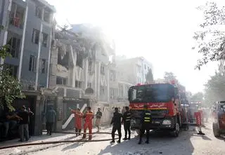 "Izrael przestrzelił Iranowi kolana"