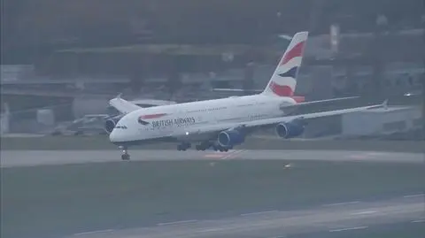 Airbus A380 British Airways na lotnisku Heathrow. Nagranie z 21 marca 