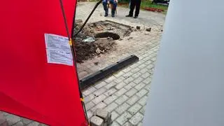 Technicy odkopali i sprawdzili studnię, która mieści się na przeciwko dyskoteki, w której Michał Karaś był widziany po raz ostatni
