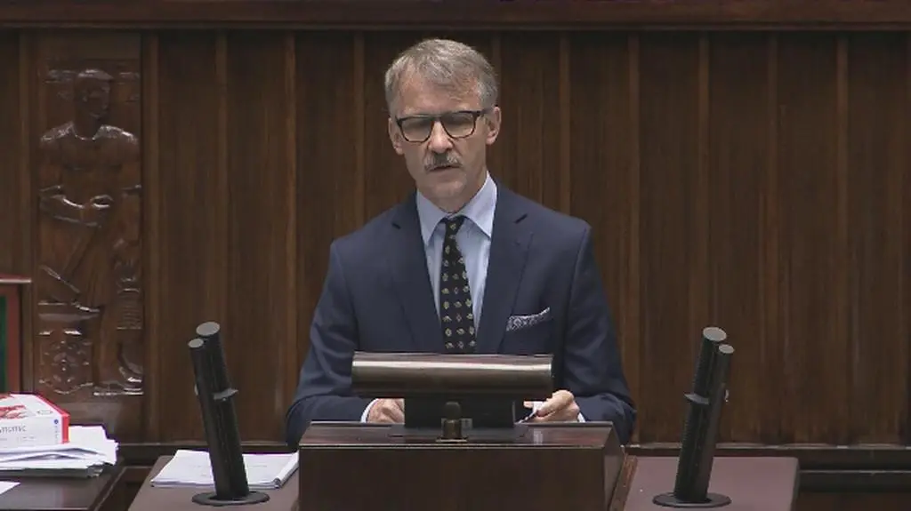Leszek Mazur przedstawia sprawozdanie z działalności KRS