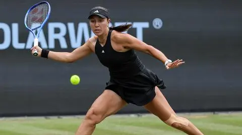 Zwrot akcji w drugim półfinale. Z nią Świątek zagra o tytuł