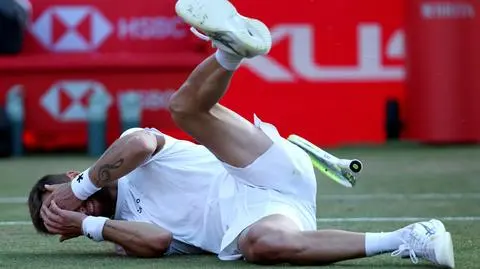 Dostał piłką w twarz, wyszedł z opresji. "Szaleństwo"