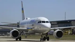 Prezydencki samolot Airbus A319 linii Ukraine International Airlines (zdjęcie z 2024 roku)