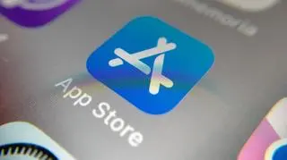 Apple reaguje na sankcje i usuwa rosyjską aplikację