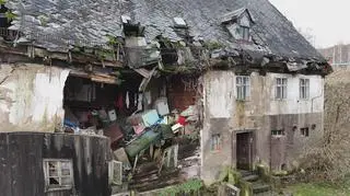 74-letnia pani Elżbieta mieszka w takim domu