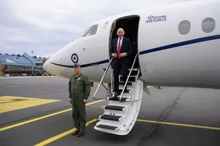 John Healey w Estonii