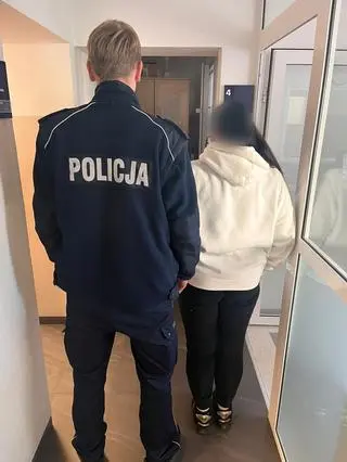 Pijana kobieta opiekowała się siedmioletnim synem