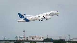 Airbus A220