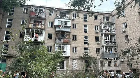 "Ostrzał placu zabaw w pobliżu zwykłego domu". Wśród ofiar dziecko 