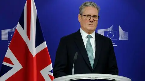 Areszt i kara za wywieszenie flagi Wielkiej Brytanii i Anglii? Keir Starmer nie o tym mówi