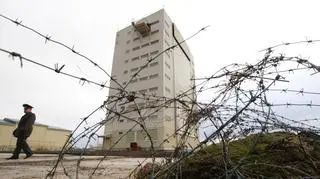 Radar typu Woroneż-MD na terenie rosyjskiej bazy w obwodzie królewieckim