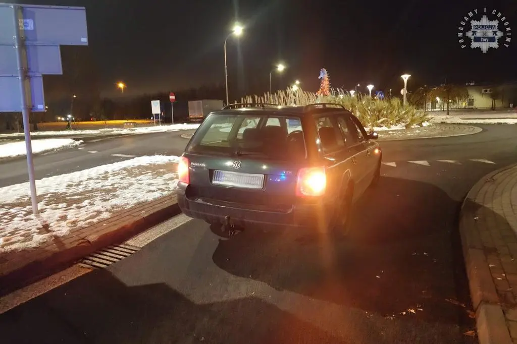 Kierowca jechał na samej feldze