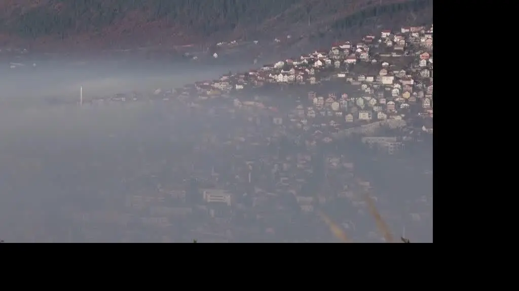 Gęsty smog w Sarajewie