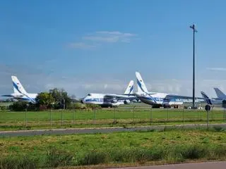 Rosyjskie an-124 na lotnisku w Lipsku.