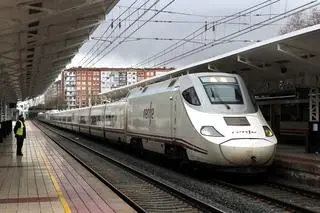 Pociąg Talgo wyprodukowany dla przewoźnika Renfe