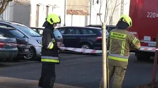 Strażacy wydzielili strefę bezpieczeństwa