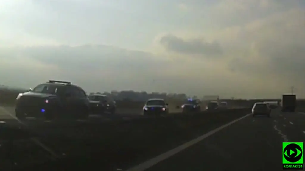 "Od razu wiedziałem, że to ktoś ważny". Nagranie z momentu pęknięcia opony