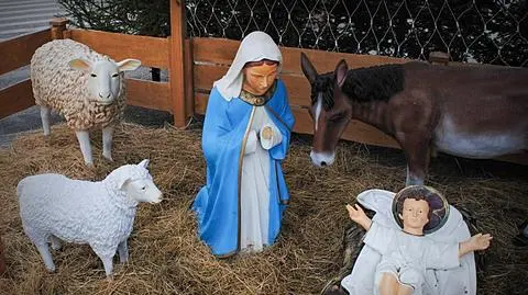 Matka Boska bez dłoni, święty Józef z butelką po piwie. Są zarzuty za uszkodzenie szopki