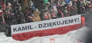 "Płakaliśmy, gdy usiadł na belce startowej". Kibice pożegnali Stocha w Zakopanem