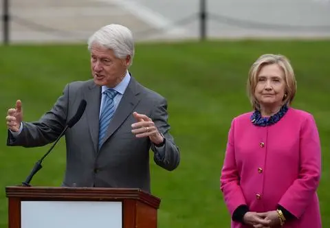 Clintonowie wezwani do złożenia zeznań w sprawie Epsteina 