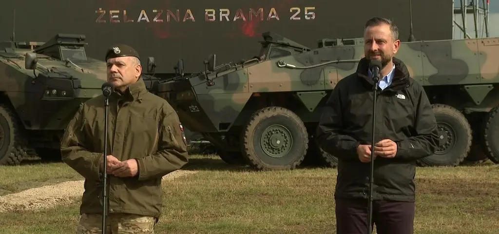 "O wszystkim, co jest stanem faktycznym i naszą wiedzą, informujemy prezydenta i Biuro Bezpieczeństwa Narodowego"