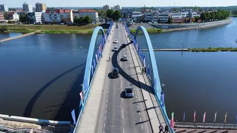 Most graniczny nad Odrą łączący Słubice i Frankfurt nad Odrą