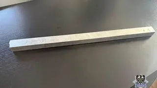 Zniszczył samochód sąsiada metalową rurką