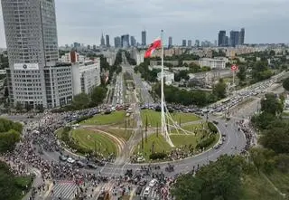 Wybiła godzina "W". Warszawa zamarła