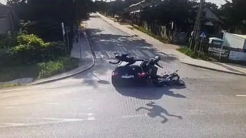 W kierującego motocyklem wjechał pijany kierowca 