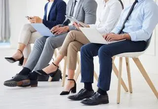 W tych branżach firmy szykują rekrutacje. Nowy raport