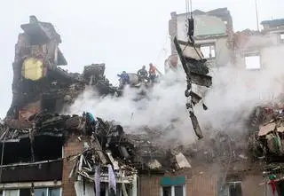 Żałoba w Tarnopolu. Ponad 20 osób wciąż zaginionych