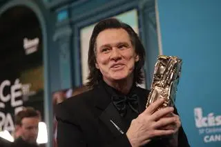 Jim Carrey z Honorowym Cezarem 