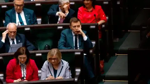 "Etykieta partyjna stała się obciążeniem". Nie chcą chwalić się, że są z PiS