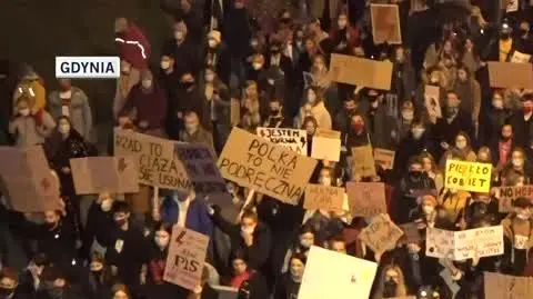 2710N379X PIS PROTESTY