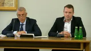 Giertych: wnoszę o uchylenie tego pytania. Wassermann: A ja nie uchylam