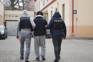 42-letni Arkadiusz R. został zatrzymany po dwóch godzinach od zabójstwa. 