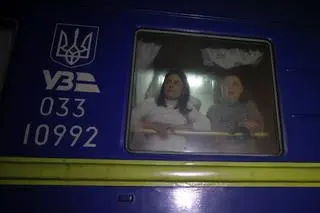 Stacja w Olkuszu. Przyjazd pociągu z uchodźcami z Ukrainy