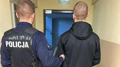 Chciał uciec przed policjantami, wyskoczył przez balkon