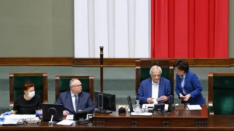 "Szybka pomoc" czy "jałmużna"? Sejm uchwalił ustawę o dodatku solidarnościowym