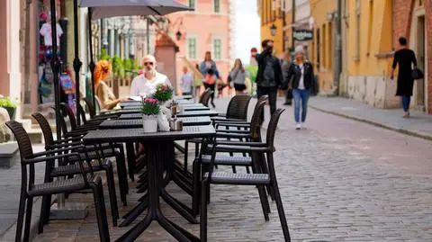 Nowe przepisy dotyczące obostrzeń. Sprawdź, co się zmieniło
