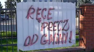 Protestujący mieszkańcy gminy nie chcą, żeby sołectwa zostały przyłączone do miasta 