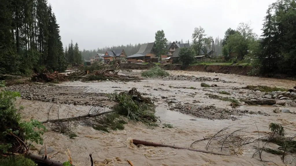 Ewakuowano obozy harcerskie